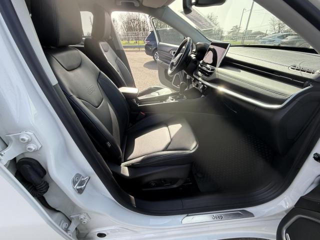 Jeep Compass image 8