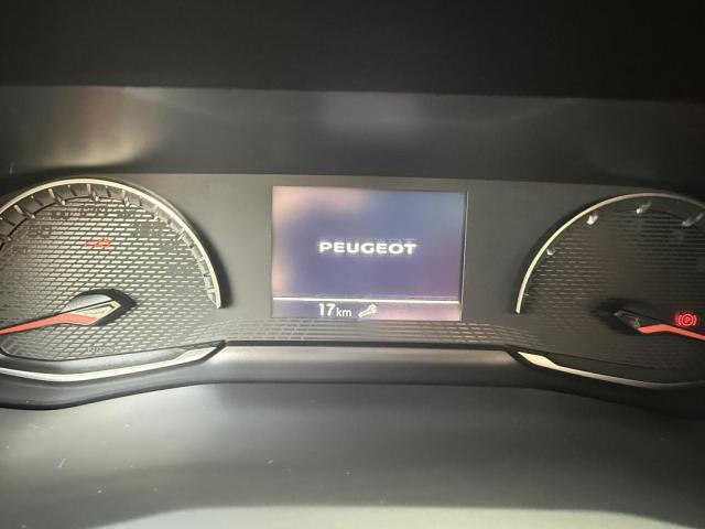 Peugeot 208 image 1