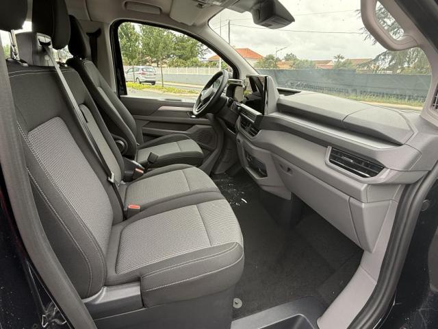 Volkswagen Transporter image 7