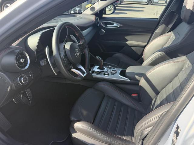 Alfa Romeo Giulia image 3