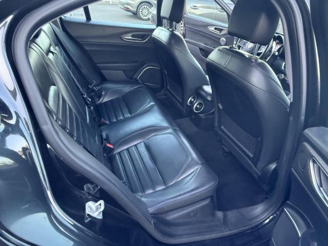 Alfa Romeo Giulia image 9