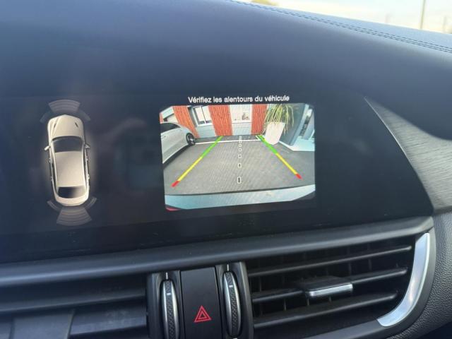 Alfa Romeo Giulia image 3