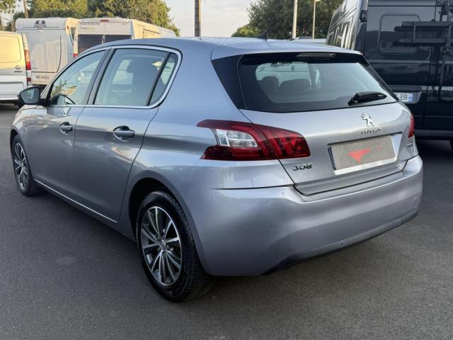 Peugeot 308 image 2