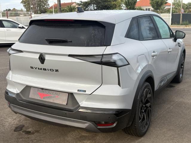 Renault Symbioz image 2