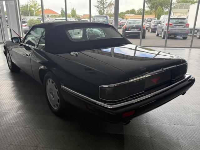 Jaguar Xjs image 3