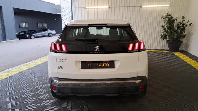 Peugeot 3008 image 2