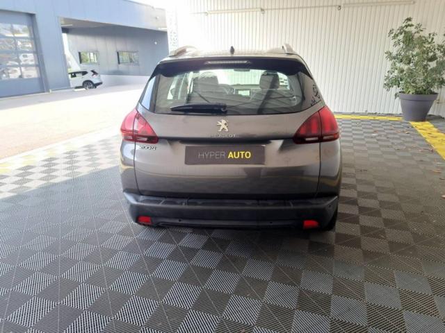 Peugeot 2008 image 8