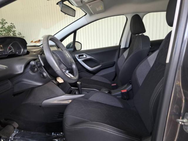 Peugeot 2008 image 7