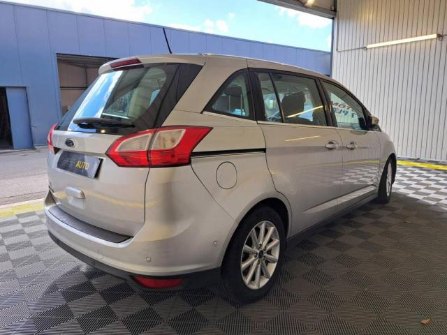 Ford C-Max image 4