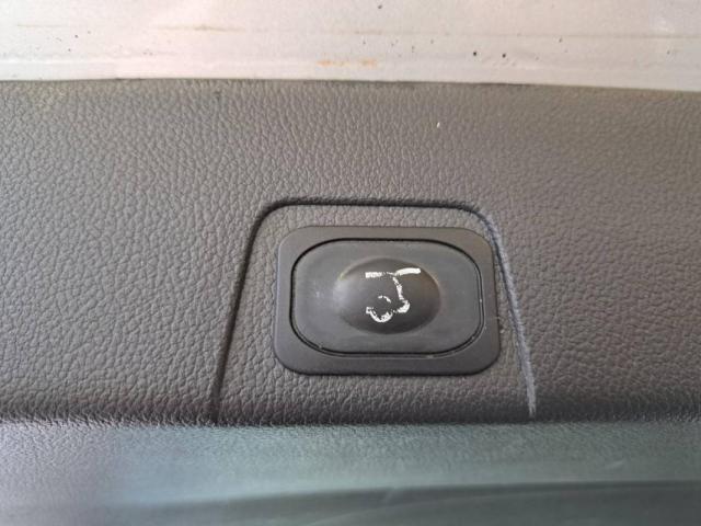 Ford C-Max image 1