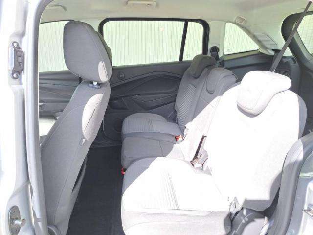 Ford C-Max image 7