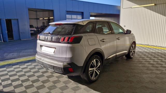 Peugeot 3008 image 1