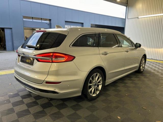 Ford Mondeo image 9