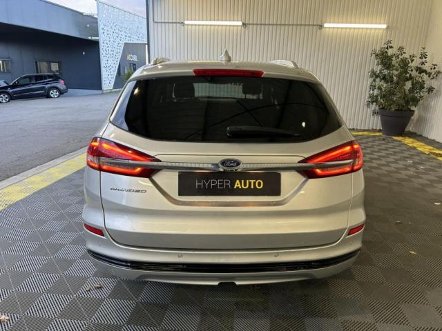 Ford Mondeo image 2