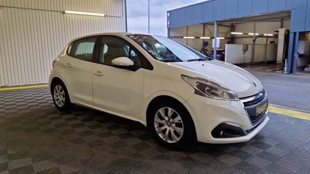 Peugeot 208 image 4