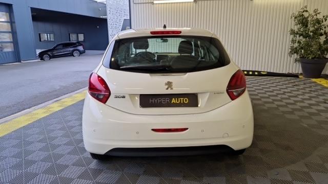 Peugeot 208 image 6