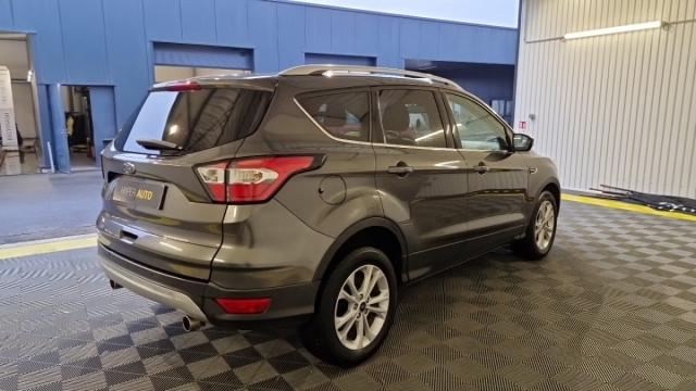 Ford Kuga image 4