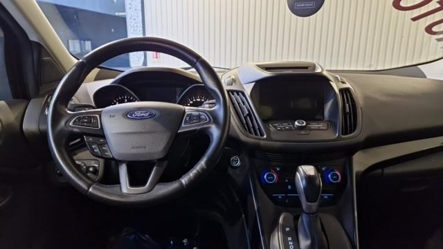 Ford Kuga image 8