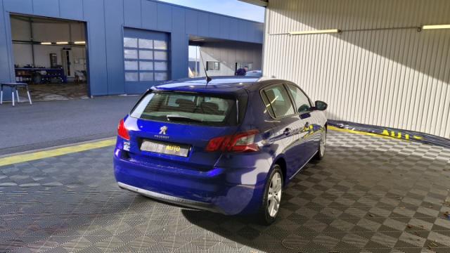 Peugeot 308 image 6