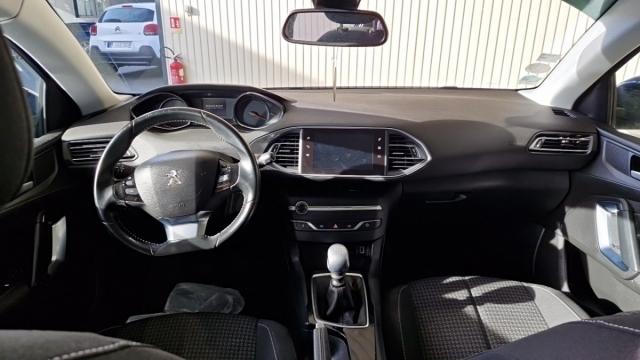 Peugeot 308 image 1