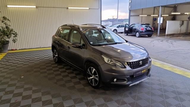 Peugeot 2008 image 8