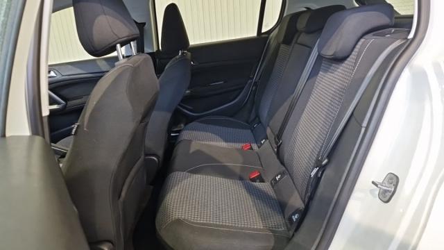 Peugeot 308 image 9