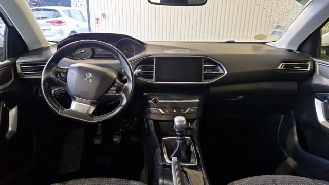 Peugeot 308 image 3