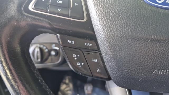 Ford Grand C-Max image 2