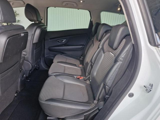 Renault Grand Scénic image 2