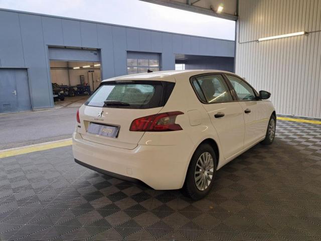 Peugeot 308 image 9