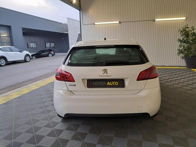 Peugeot 308 image 1