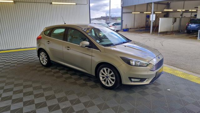 Ford Focus image 9