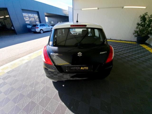 Suzuki Swift image 9