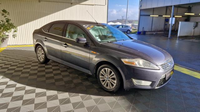 Ford Mondeo image 9