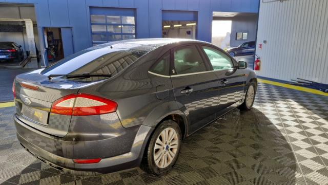 Ford Mondeo image 8