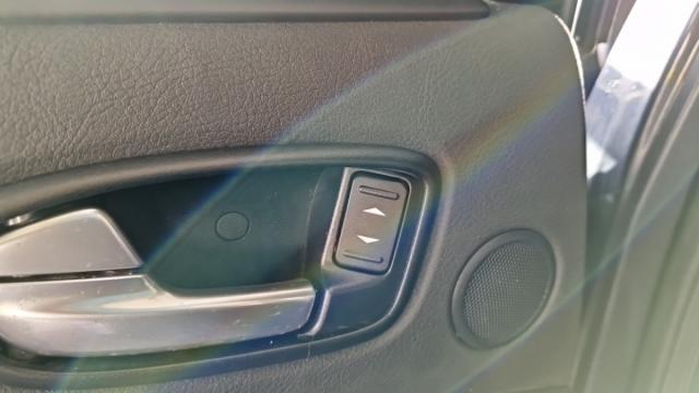 Ford Mondeo image 5
