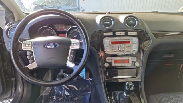 Ford Mondeo image 4