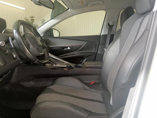 Peugeot 3008 image 2