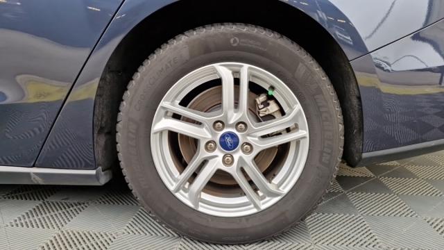 Ford Focus image 8