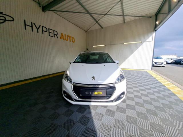 Peugeot 208 image 8