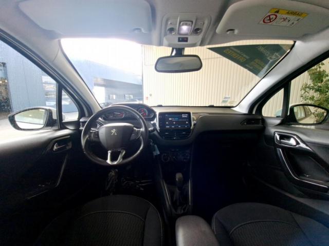 Peugeot 208 image 4
