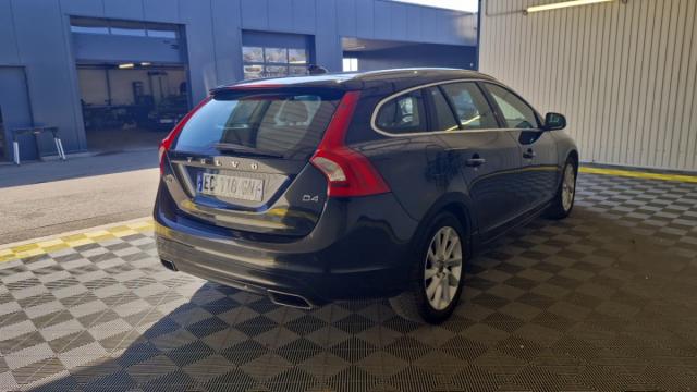 Volvo V60 image 4