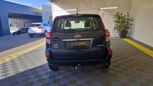 Toyota Rav4 image 7