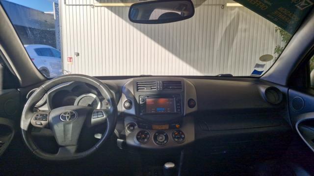 Toyota Rav4 image 4