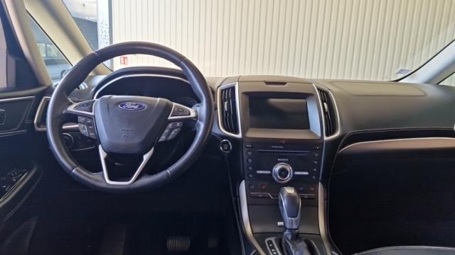 Ford S-Max image 2