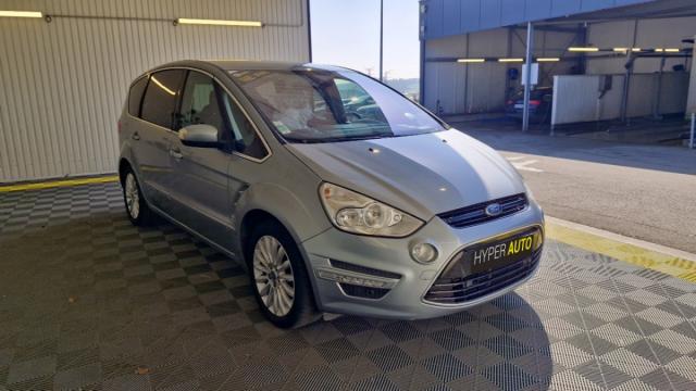Ford S-Max image 3