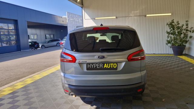 Ford S-Max image 2