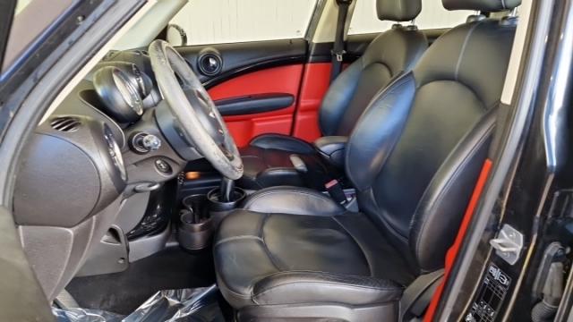 Mini Countryman image 2
