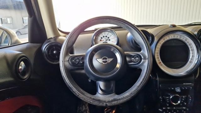 Mini Countryman image 8