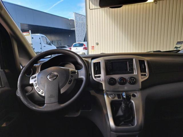Nissan Nv200 image 1